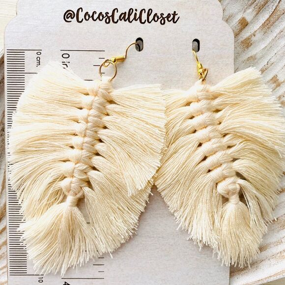 Boho Macrame Tassel Leaf Drop Earrings NWT - Picture 4 of 6